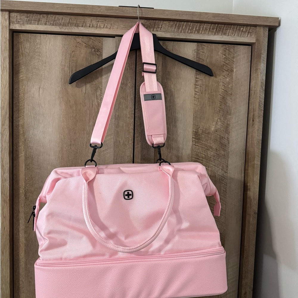 SwissGear Pink Travel Duffel Bag - Picture 8 of 13